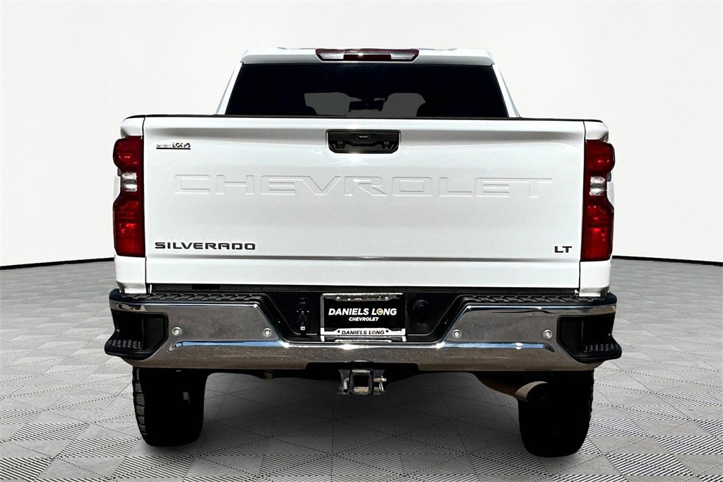 2022 Chevrolet Silverado 2500HD LT photo 4