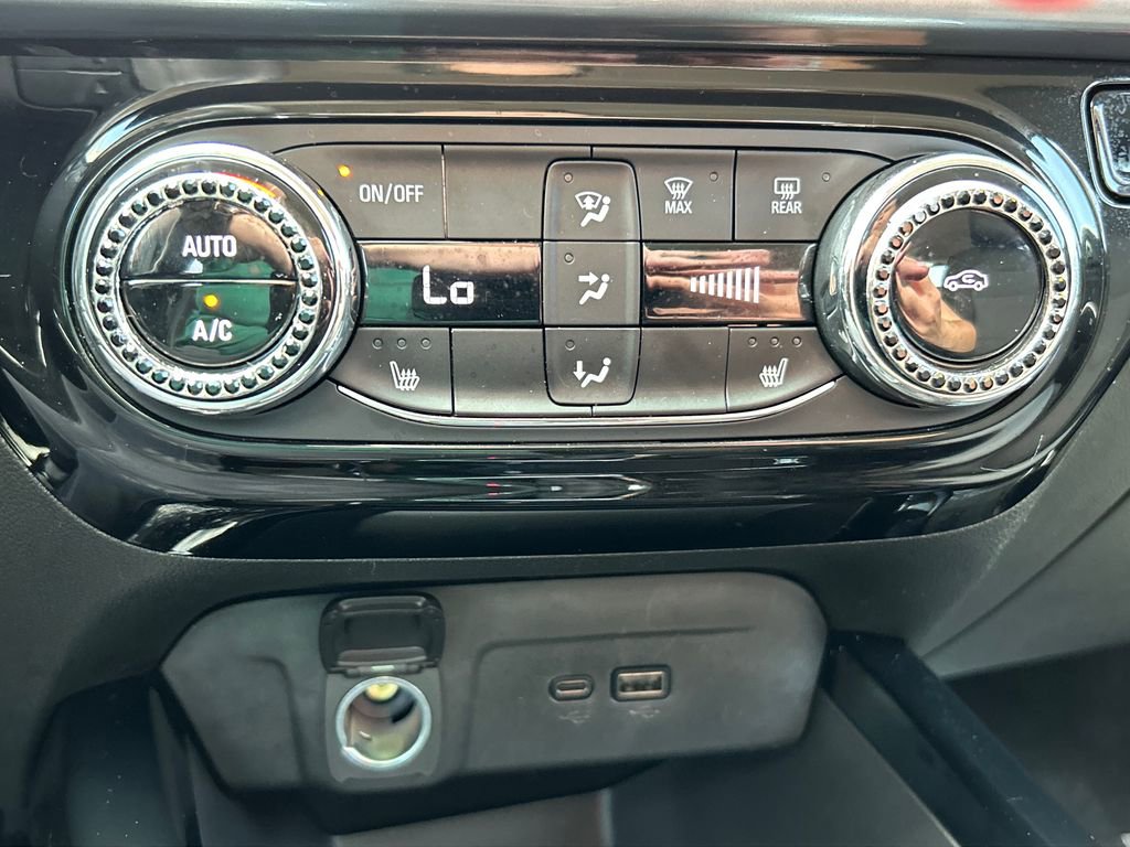 2024 Chevrolet Trax LT - Photo 14