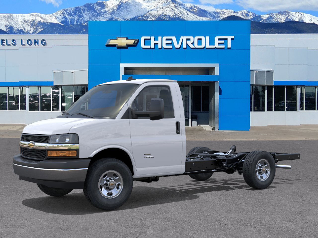 2025 Chevrolet Express Cutaway 3500 photo 2