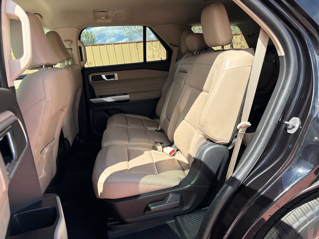 2022 Ford Explorer XLT - Photo 22