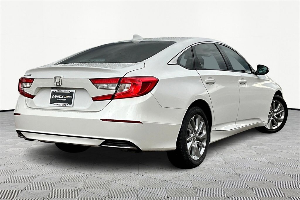 Used 2018 Honda Accord LX Sedan