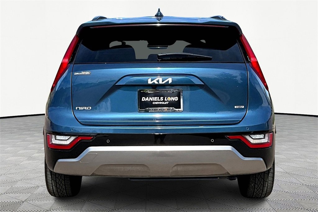 2023 Kia Niro SX Touring photo 4