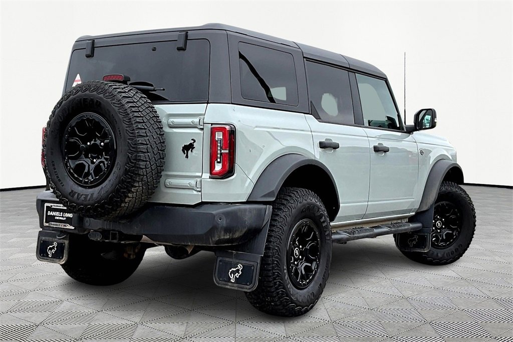2022 Ford Bronco Wildtrak photo 2