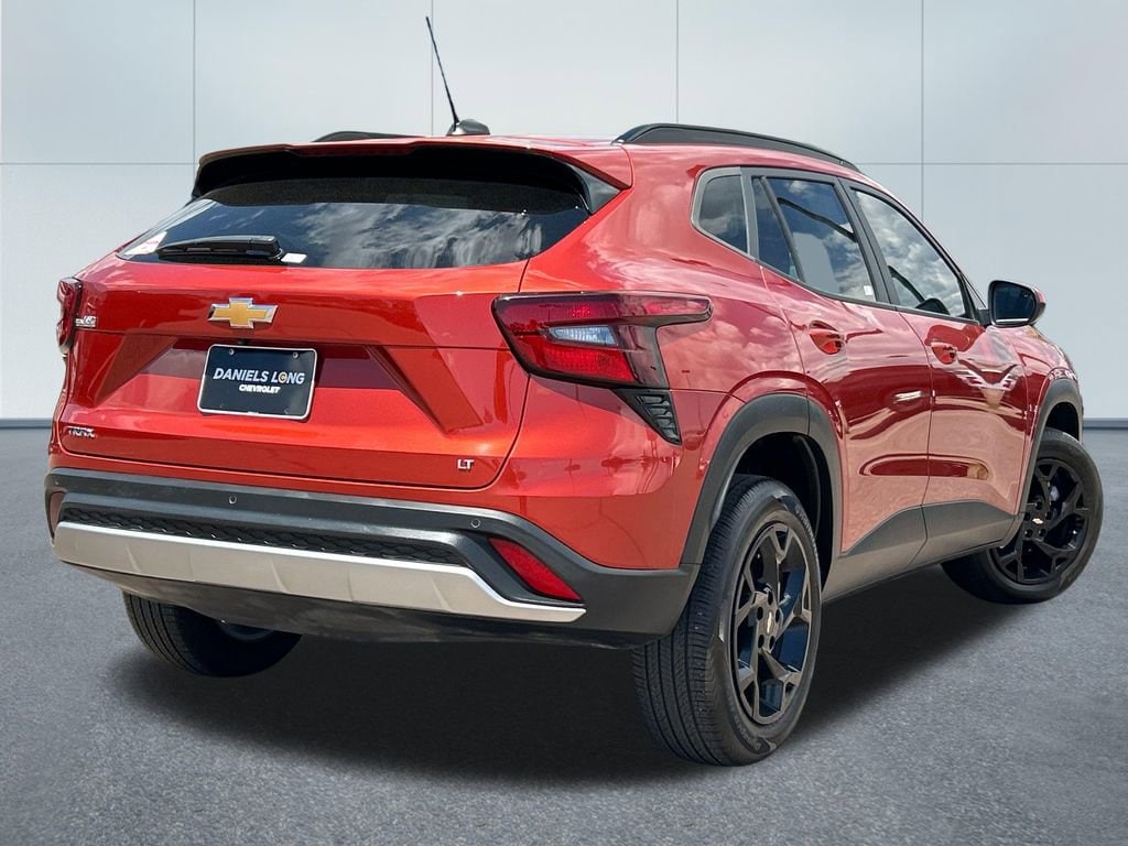 Used 2024 Chevrolet Trax LT SUV