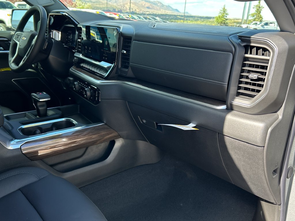 2026 Chevrolet Silverado 1500 LT - Photo 8