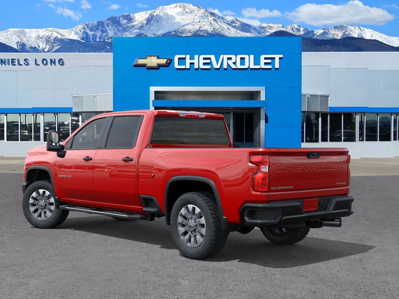 2025 Chevrolet Silverado 2500HD Custom photo 3