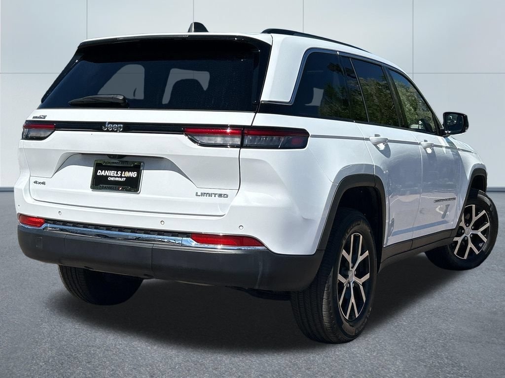 Used 2023 Jeep Grand Cherokee Limited 4x4 SUV