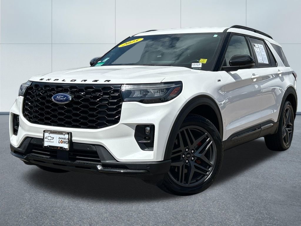 2025 Ford Explorer ST-LINE 4WD (PL535)'s photo