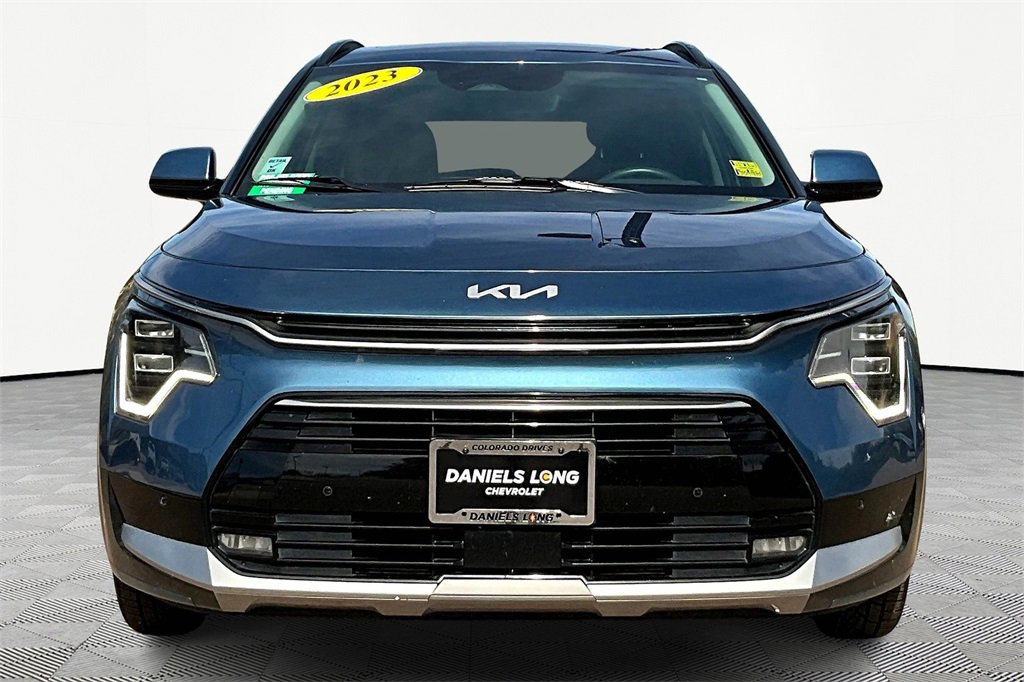 2023 Kia Niro SX Touring photo 3