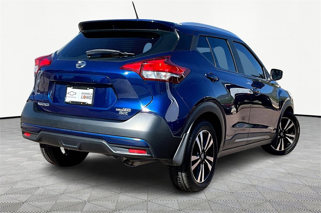 Used 2019 Nissan Kicks SR with VIN 3N1CP5CU2KL519743 for sale in Colorado Springs, CO