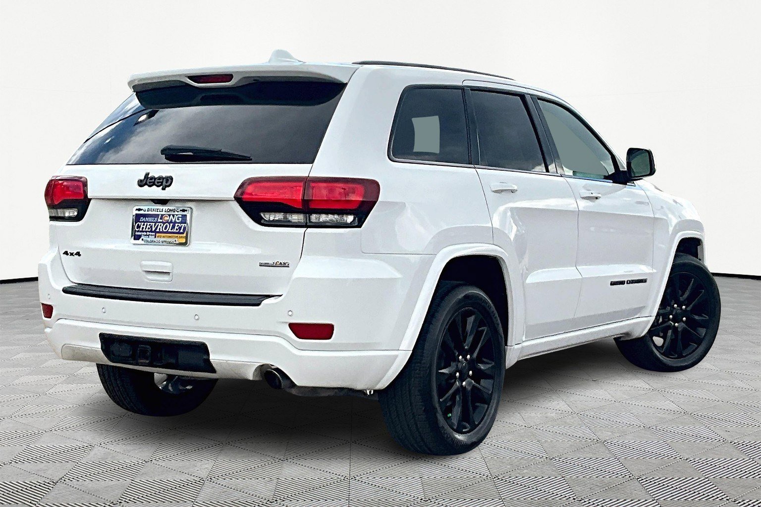 Used 2019 Jeep Grand Cherokee Altitude with VIN 1C4RJFAG1KC709668 for sale in Colorado Springs, CO