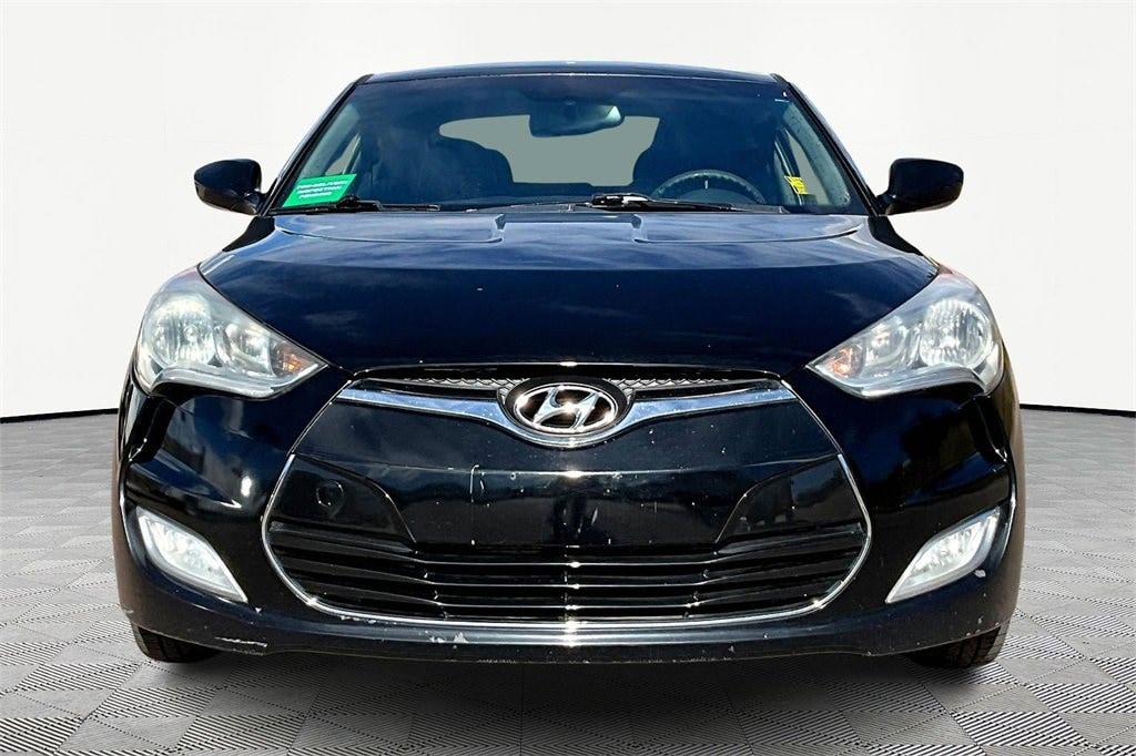 Used 2013 Hyundai Veloster Base w/Black Hatchback