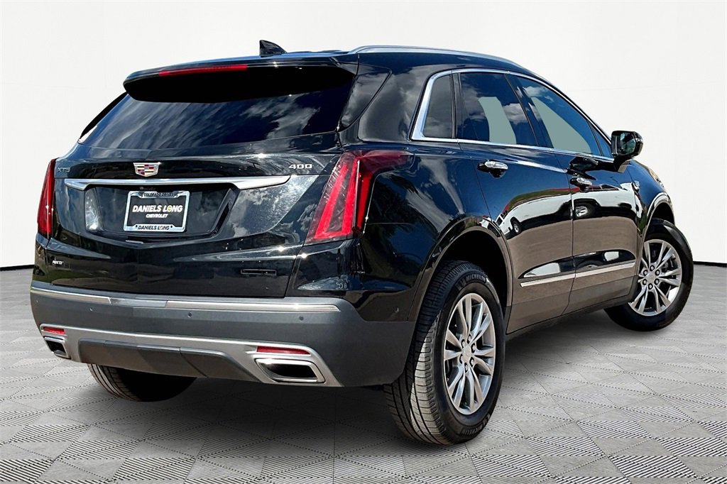 2022 Cadillac XT5 Premium Luxury photo 2