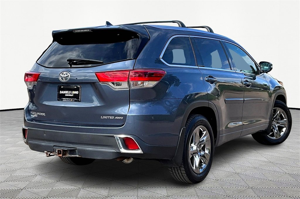 2019 Toyota Highlander Limited photo 2