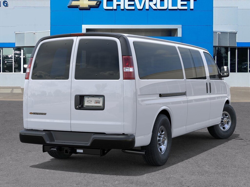 New 2025 Chevrolet Express Passenger 3500 1LS Van