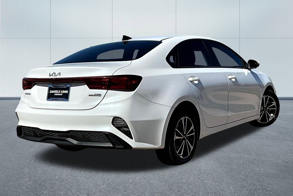 Used 2024 Kia Forte LXS Sedan