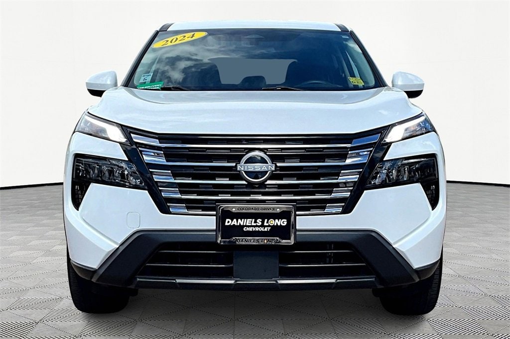 Used 2024 Nissan Rogue SV Intelligent AWD SUV