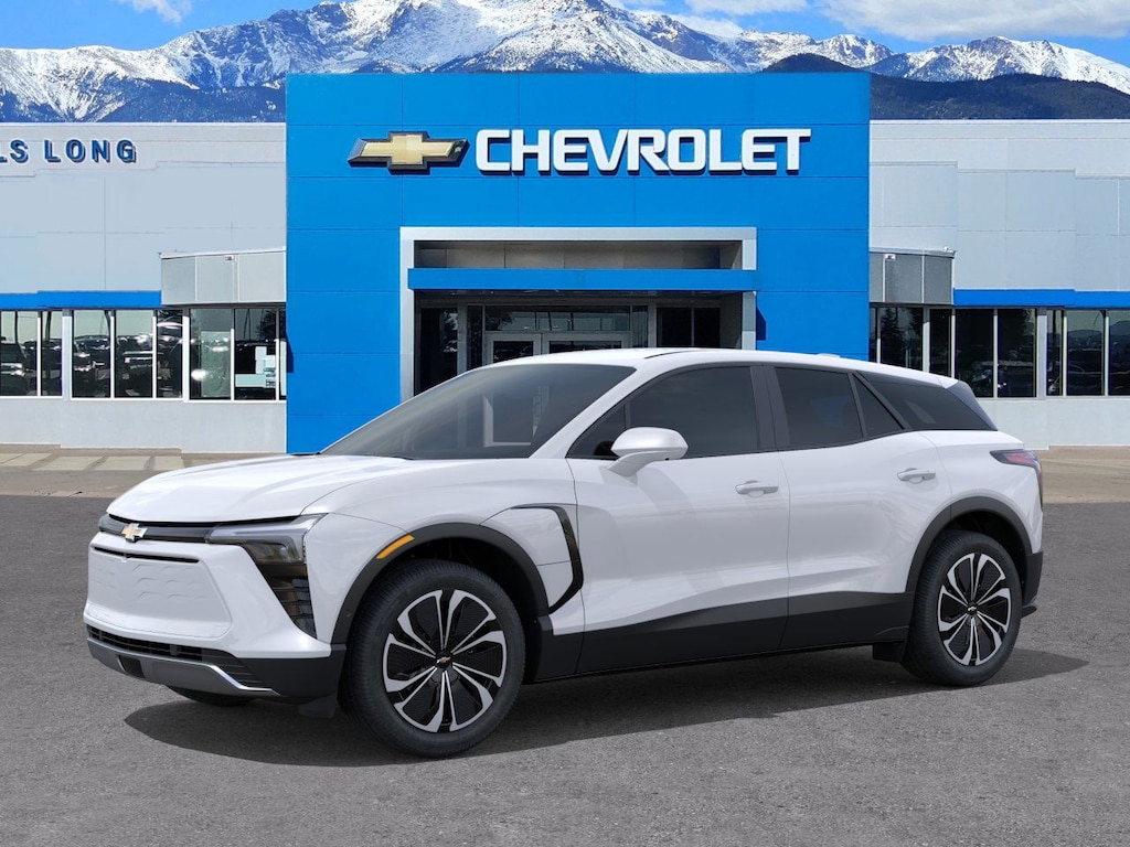 2026 Chevrolet Blazer EV photo 2