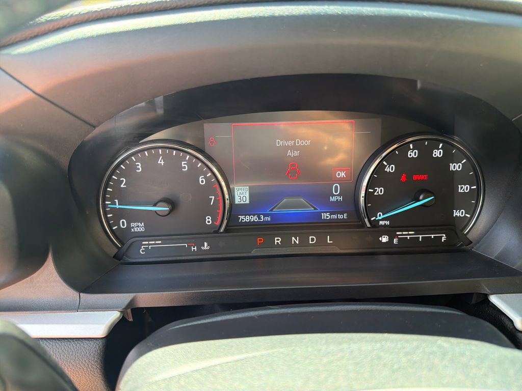 2022 Ford Explorer XLT - Photo 15