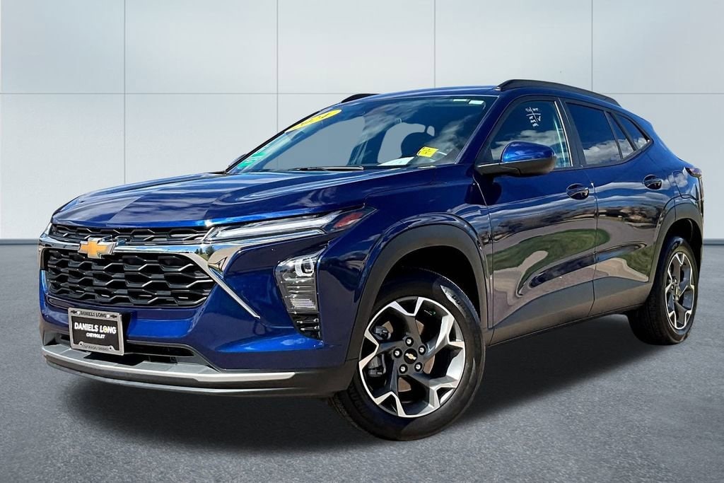 2024 Chevrolet Trax LT's photo