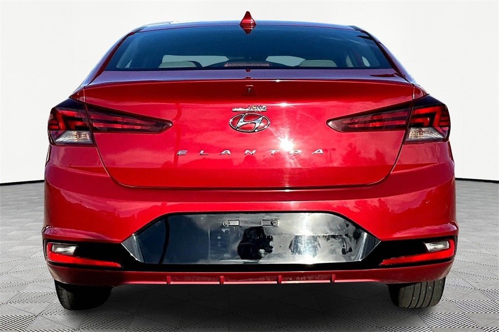 Used 2020 Hyundai Elantra SEL Sedan