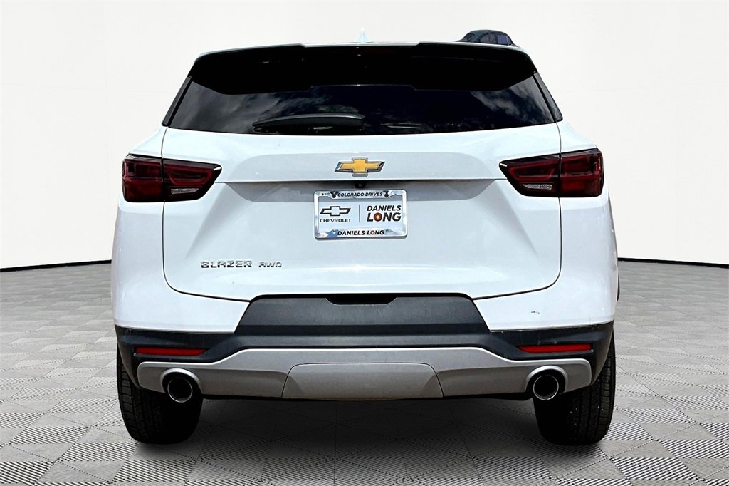2023 Chevrolet Blazer 2LT photo 4
