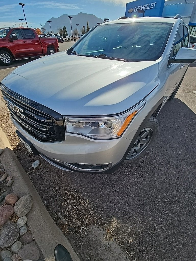 2019 GMC Acadia SLT-1's photo