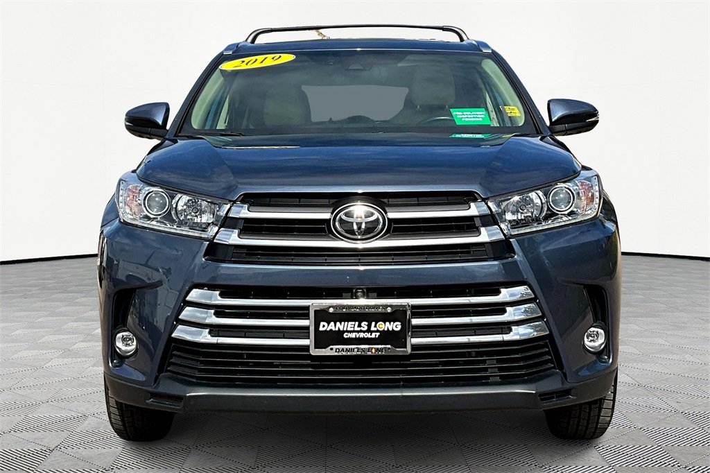 2019 Toyota Highlander Limited photo 3