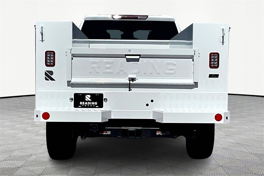 2025 Chevrolet Silverado 3500HD photo 4