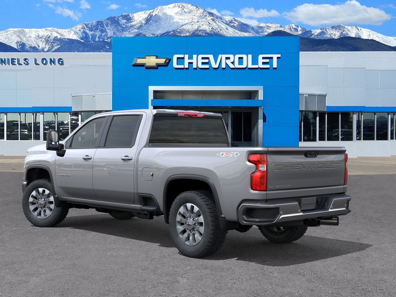 2025 Chevrolet Silverado 2500HD LT photo 3