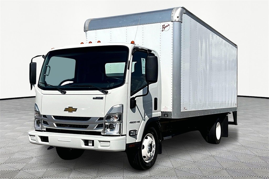 2025 Chevrolet Low Cab Forward Base's photo