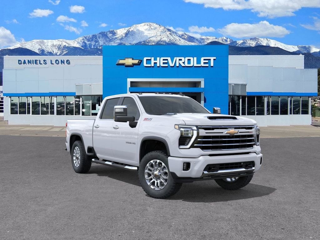 2026 Chevrolet Silverado HD LT 4WD Crew Cab Standard Box SRW's photo