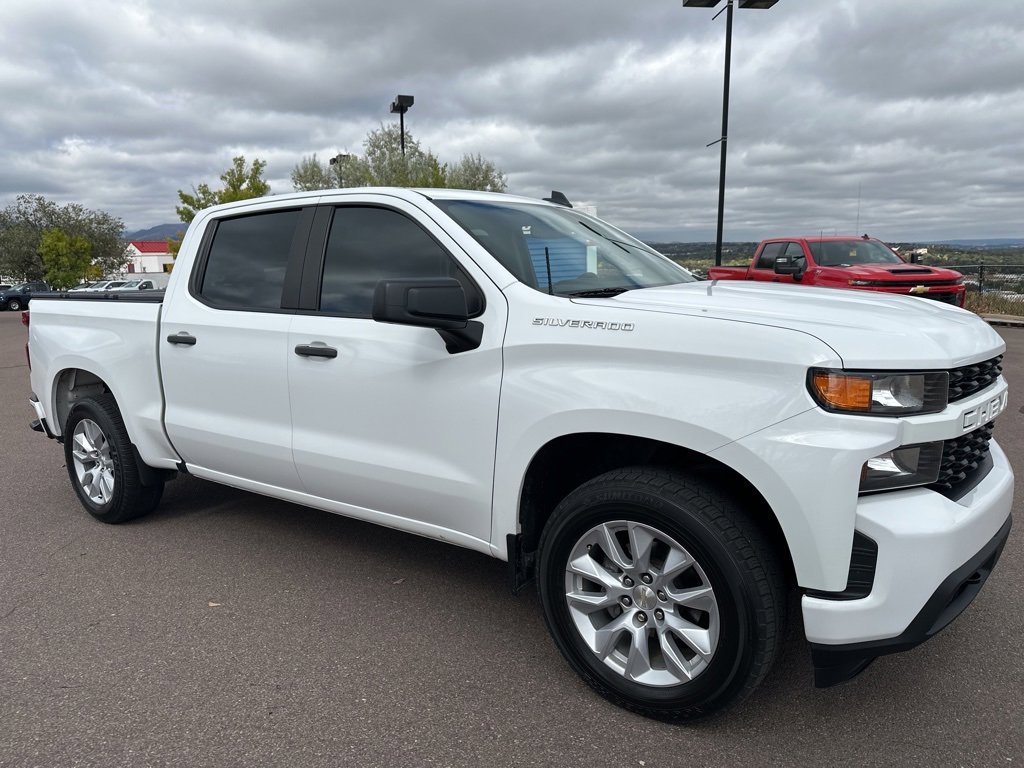 2020 Chevrolet Silverado 1500 Custom photo 2