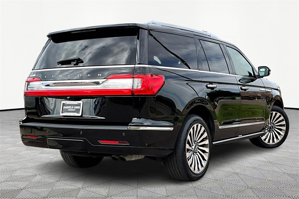 2018 Lincoln Navigator Reserve photo 2