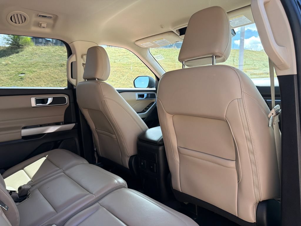 2022 Ford Explorer XLT - Photo 29
