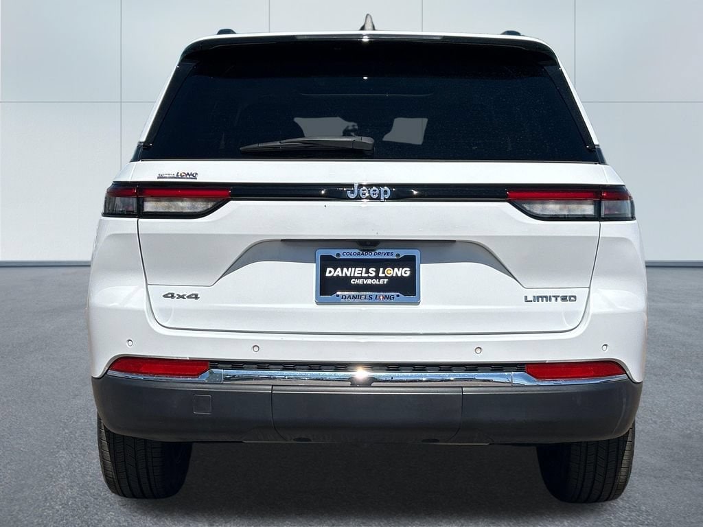 Used 2023 Jeep Grand Cherokee Limited 4x4 SUV