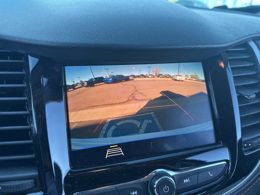 2021 Chevrolet Trax LT photo 2