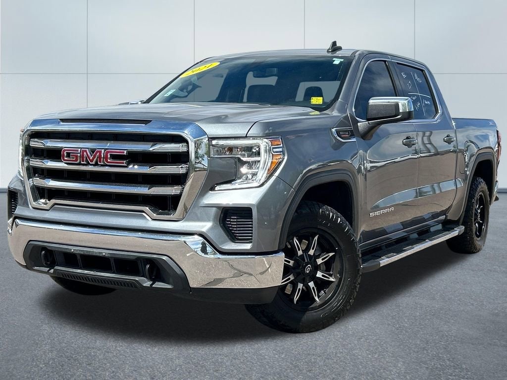 2021 GMC Sierra 4WD Crew Cab Short Box SLE's photo
