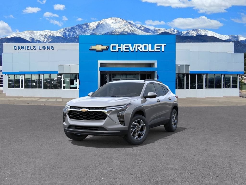 2026 Chevrolet Trax LT - Photo 8