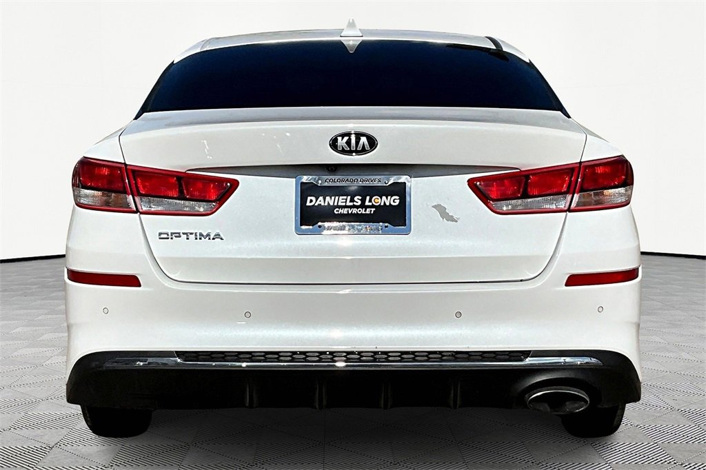 2019 Kia Optima LX photo 4