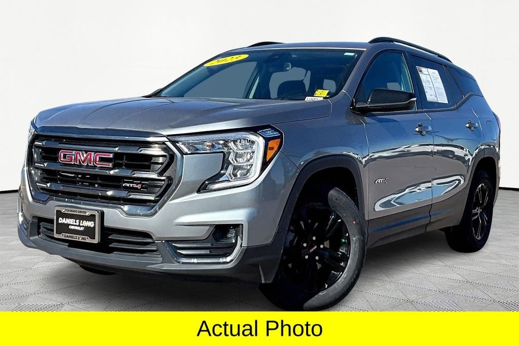 2023 GMC Terrain AT4's photo