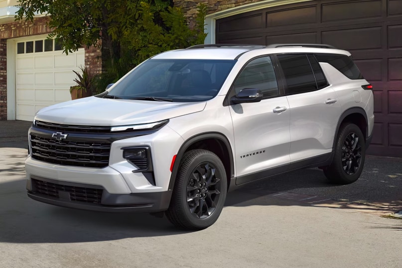2026 Chevy Traverse exterior showing different trim levels