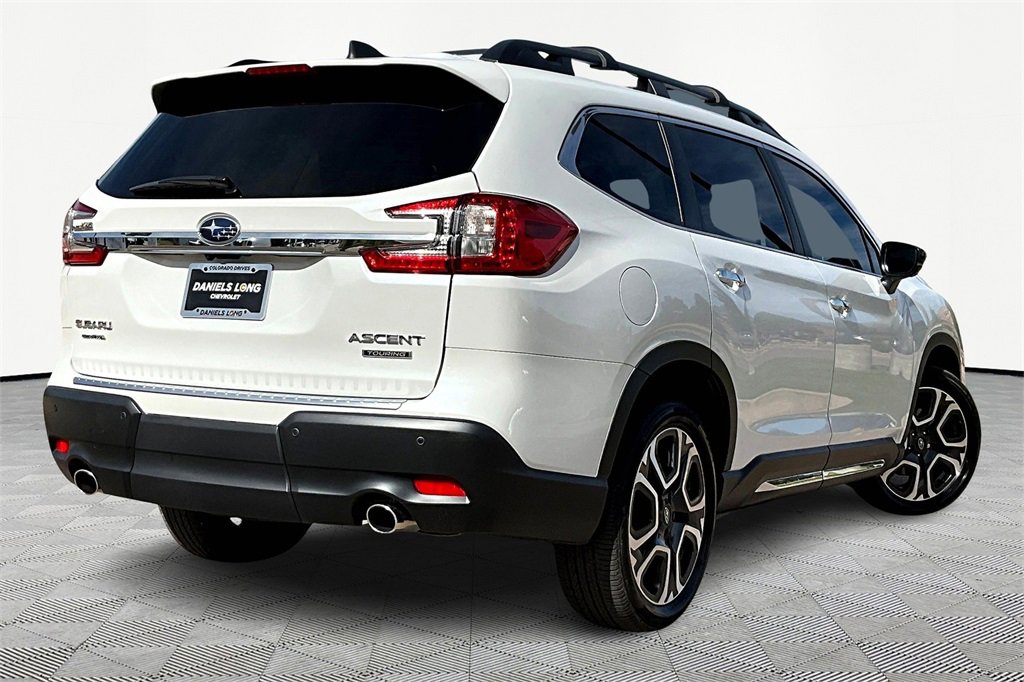 2024 Subaru Ascent Touring photo 2