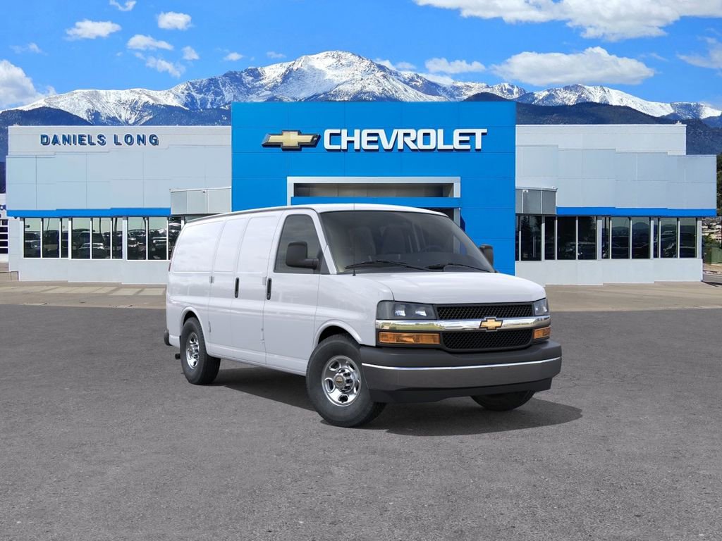 2026 Chevrolet Express 2500 Work Van HD's photo
