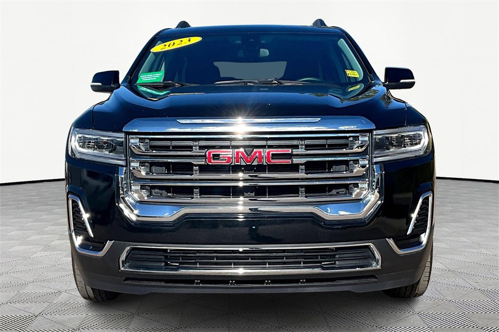 2023 Gmc Acadia SLE photo 3