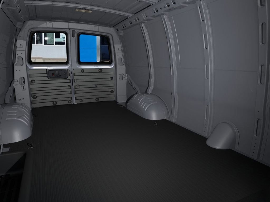 2026 Chevrolet Express Cargo Work Van - Photo 17