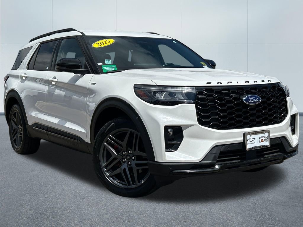 2025 Ford Explorer ST-LINE - Photo 37