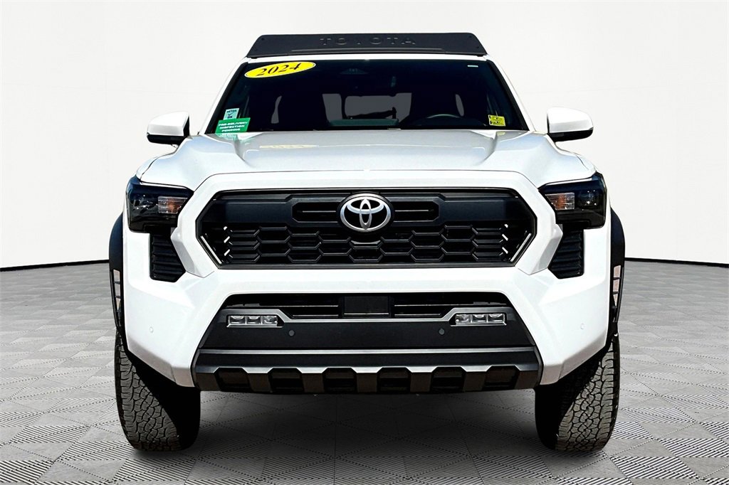 2024 Toyota Tacoma TRD 4x4 photo 3