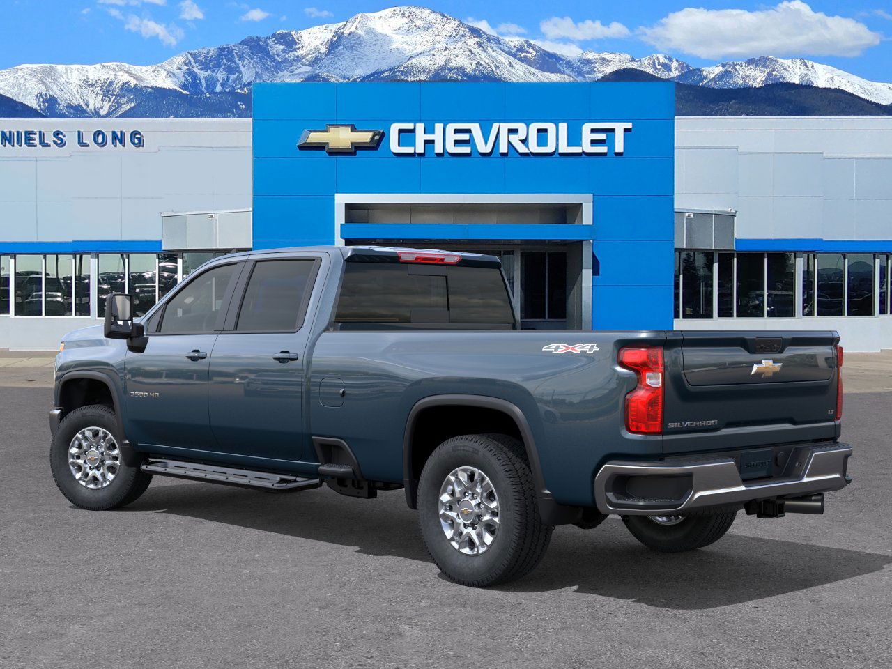 2026 Chevrolet Silverado 3500HD LT photo 3
