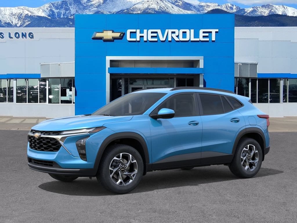 2026 Chevrolet Trax LT - Photo 2